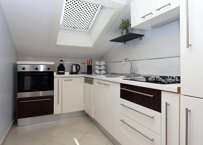 Appartement Seaside With A Swimming Pool Pag - 6412
