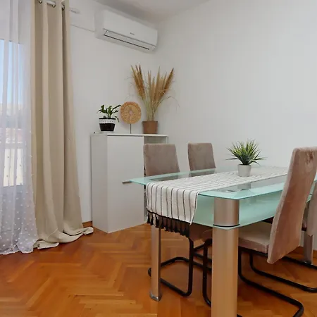 Seaside With A Swimming Pool Pag - 6412 Apartment