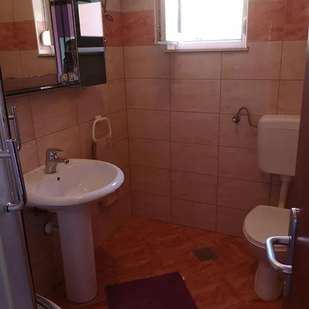 Seaside With A Swimming Pool Pag - 6412 Pag Town